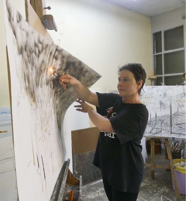 Marina Berdalet - Marina treballant al taller