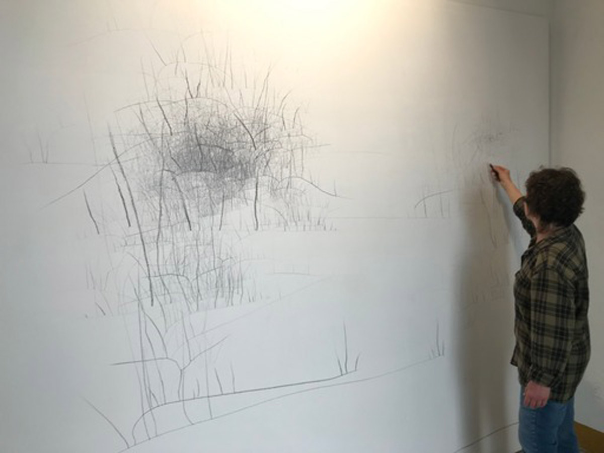 Dibuixant en directe Sala de l’exposició Neixen del Blanc. Espai 11 Vic-2022